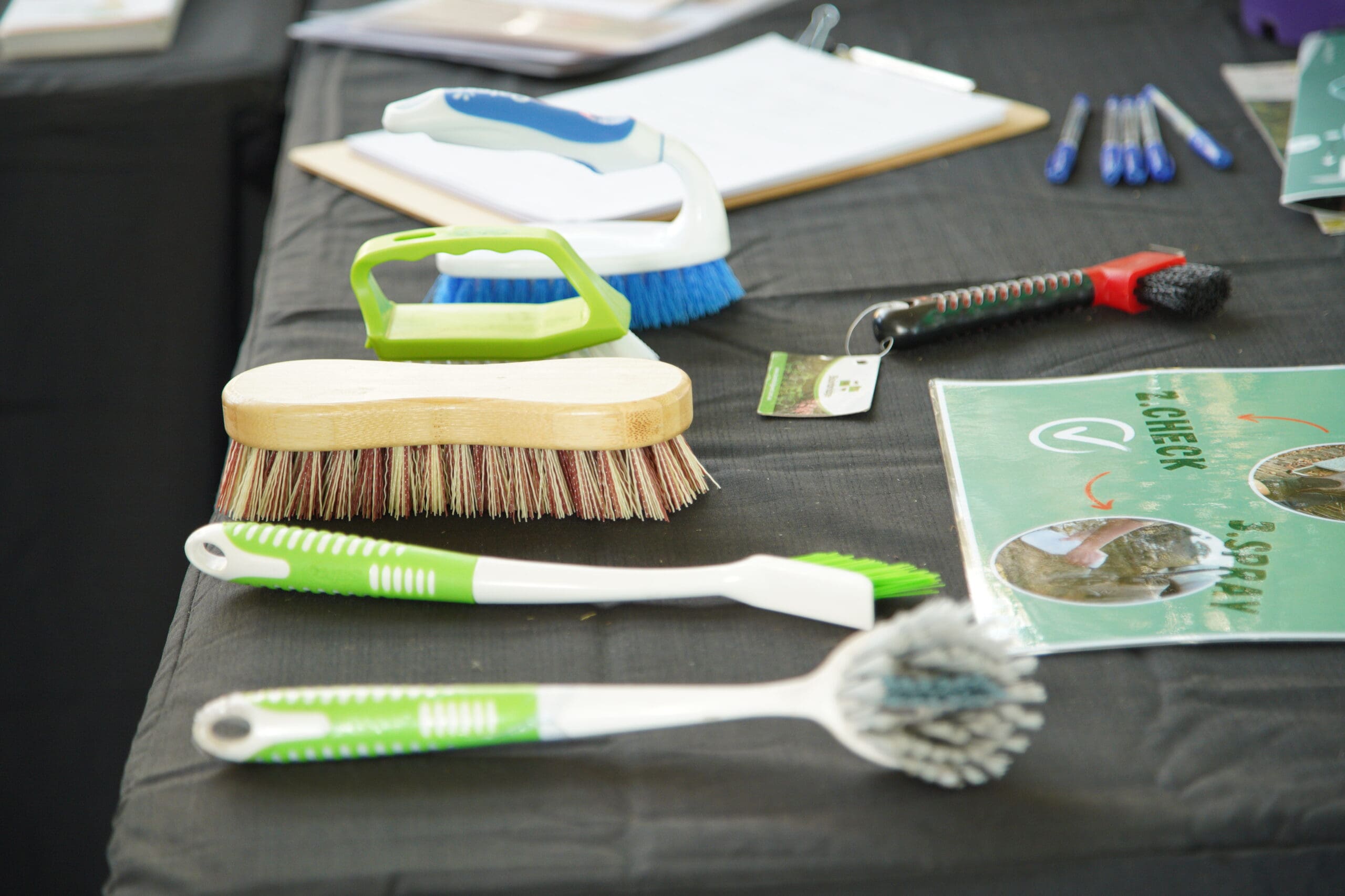 Perth Garden Show 3 Brushes You Can Use To Remove Dirt From Your Footwear